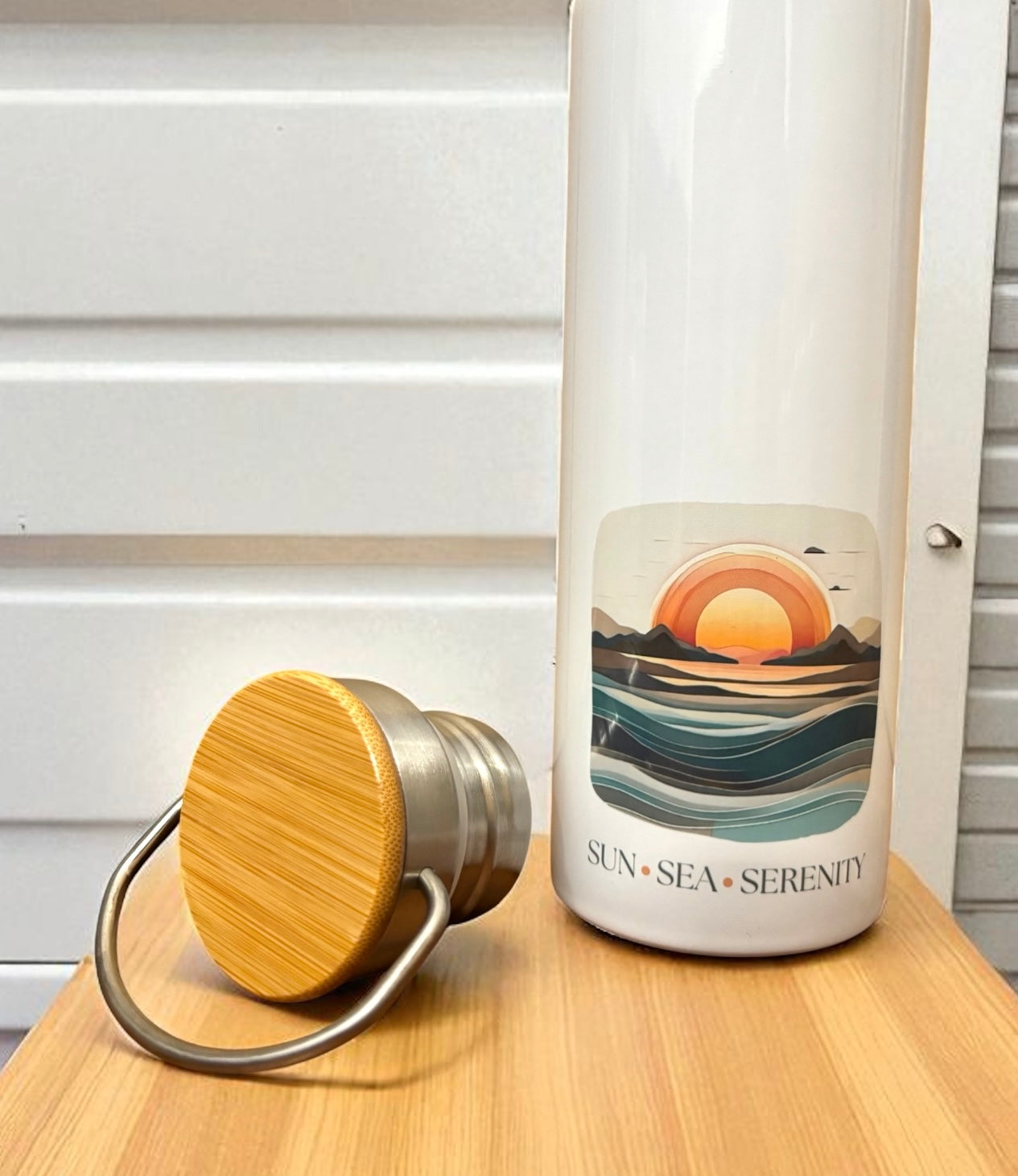Sun Sea Serenity Metal Water Bottle – 500ml Stainless Steel Insulated Flask with Retro Sunset Ocean Design