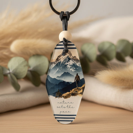 Nature Sets the Pace Keyring – Retro Motel Style Boho Keychain with Watercolour Mountain Design, Gift for Outdoor & Adventure Lovers