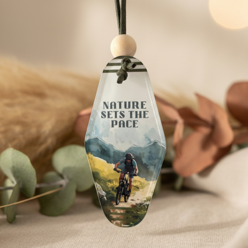 Nature Sets The Pace Keyring – Retro Motel Style Boho Keychain with Watercolour Male Mountain Biker Design, Gift for Cyclists & Outdoor Lovers