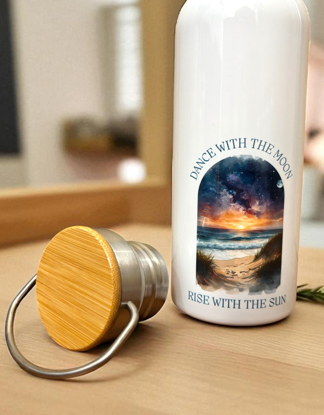 Rise with the Sun Dance with the Moon Metal Water Bottle – 500ml Stainless Steel Insulated Flask with Sun & Moon Beach Design